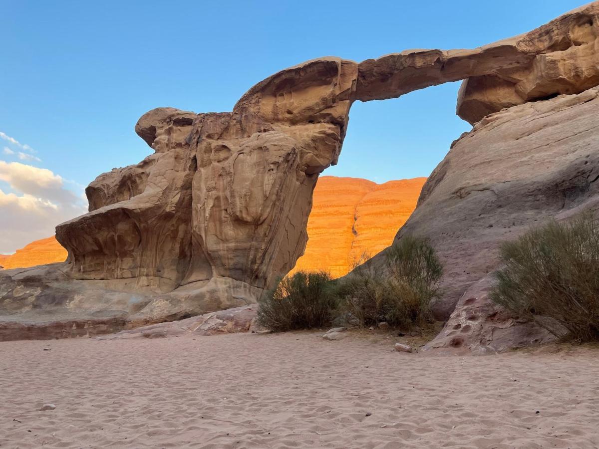 Sand And Stone Camp - Wadi Rum Desert 外观 照片