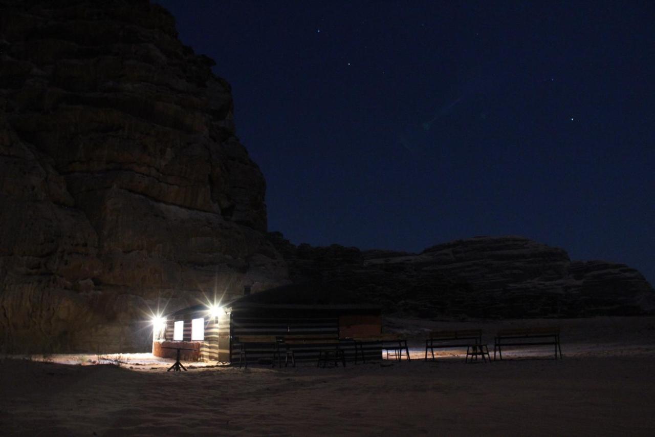 Sand And Stone Camp - Wadi Rum Desert 外观 照片