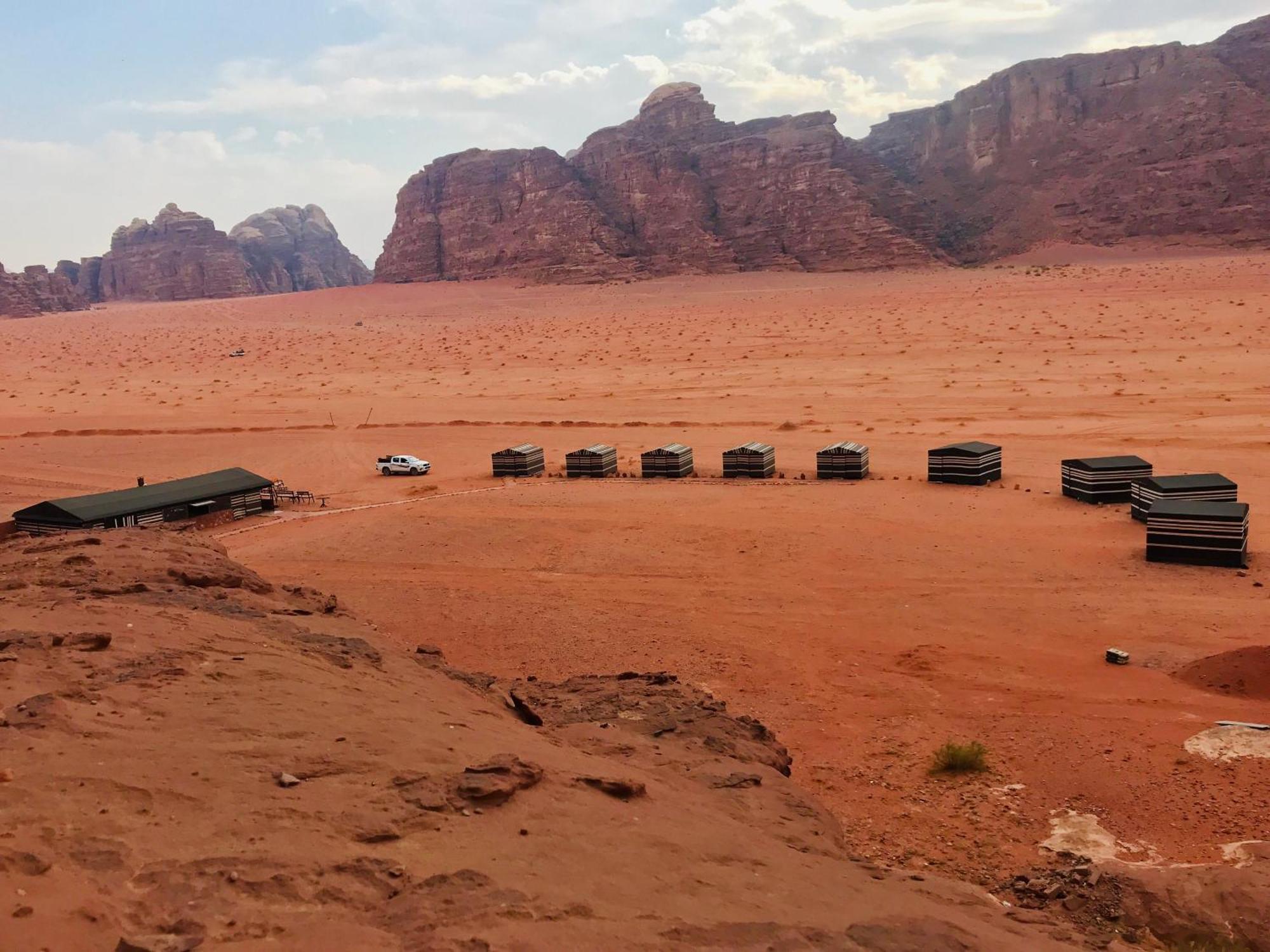 Sand And Stone Camp - Wadi Rum Desert 外观 照片