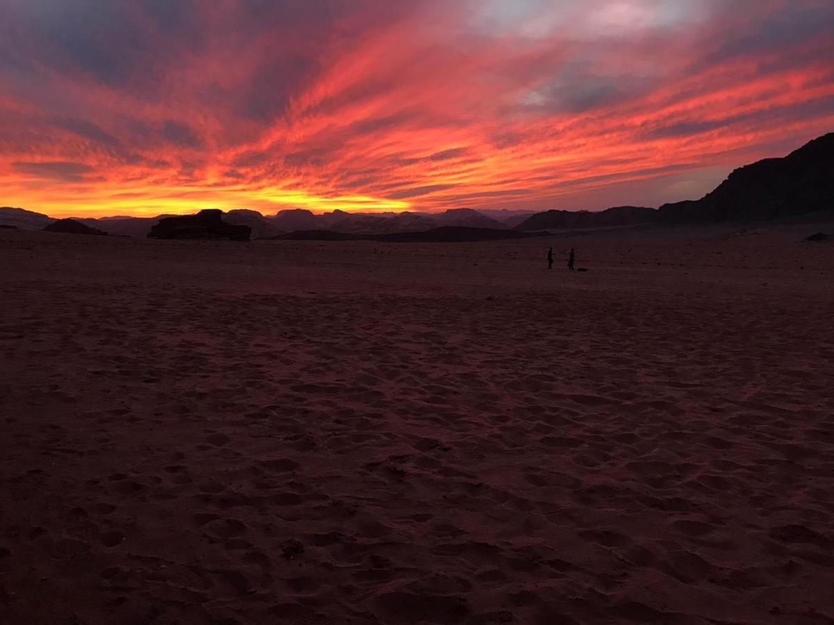 Sand And Stone Camp - Wadi Rum Desert 外观 照片